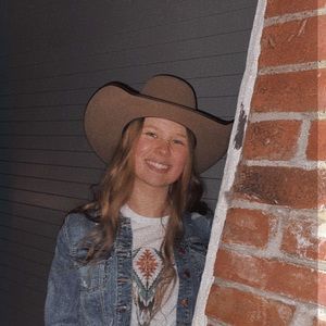 Meet your Posher, Ashlynn